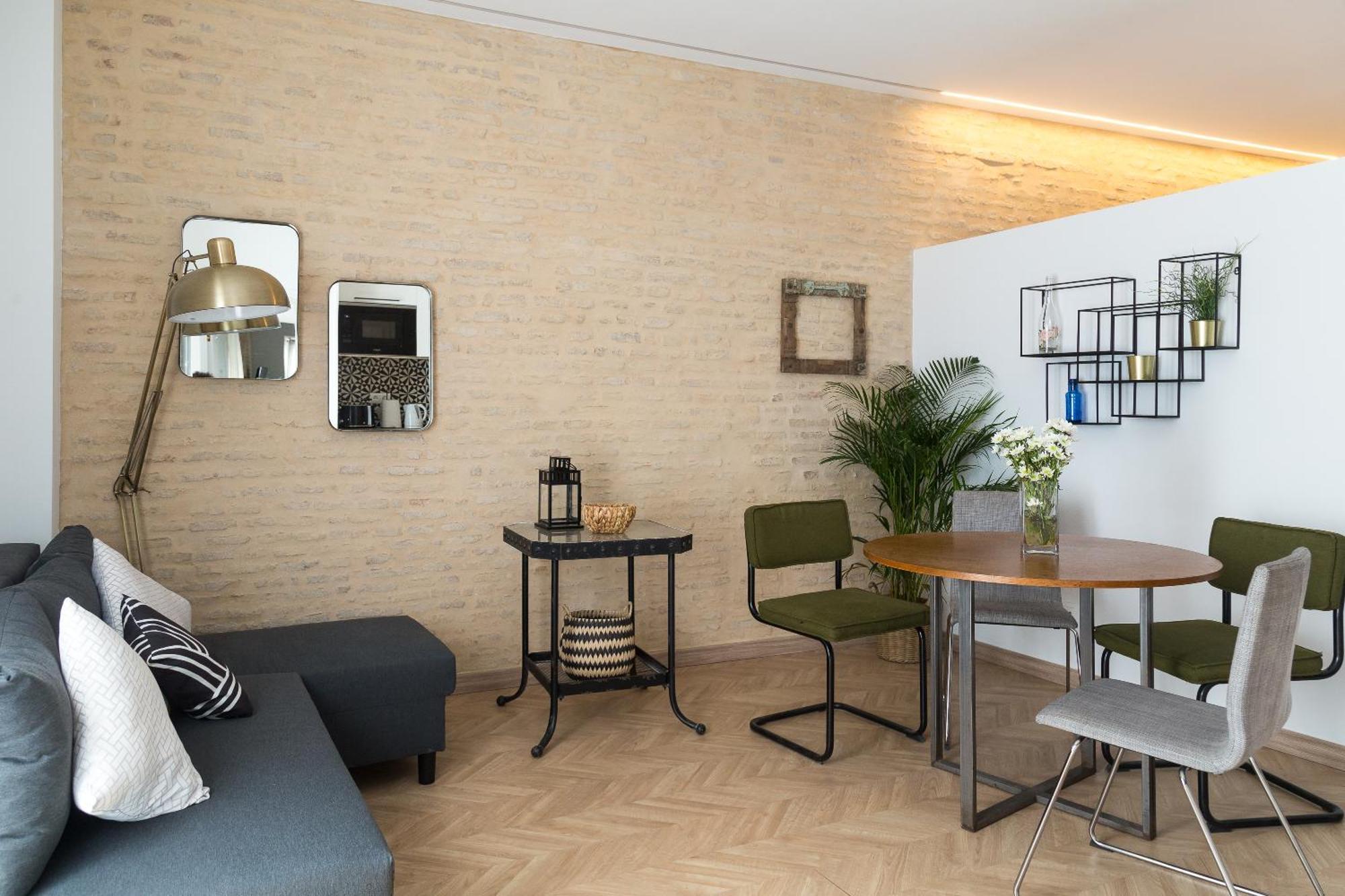 Center Apartment Fully Eqquiped Opcional Breakfast Sevilla Bagian luar foto